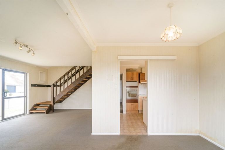 Photo of property in 1 Marece Court, Palmerston North, 4410