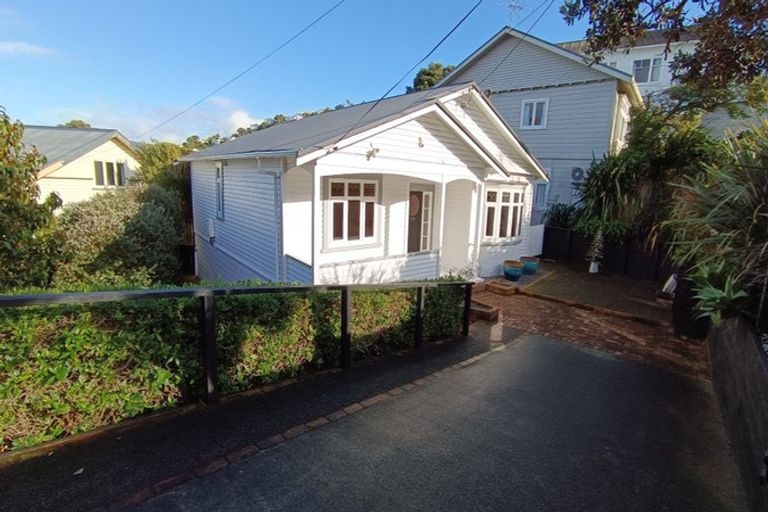 Photo of property in 24 Arawa Road, Hataitai, Wellington, 6021