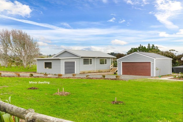Photo of property in 4 Henley Road, Kaukapakapa, 0871