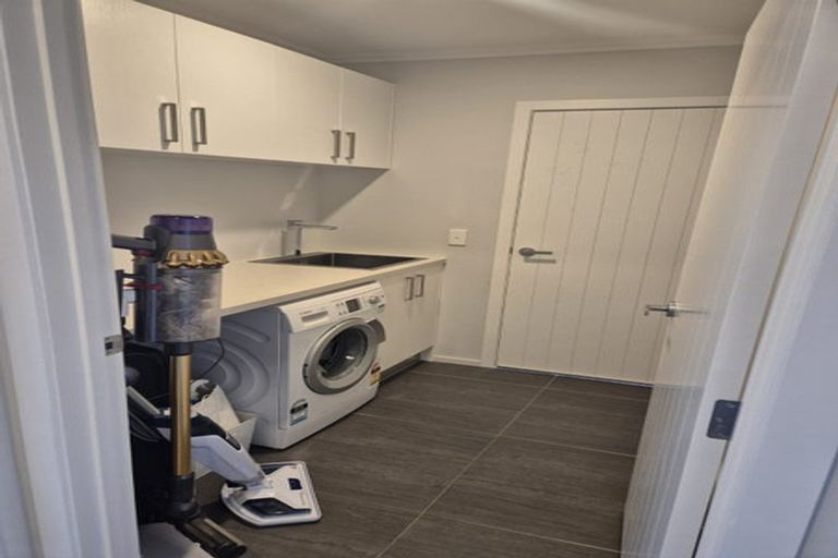 Photo of property in 18 Teatree Close, Huntington, Hamilton, 3210