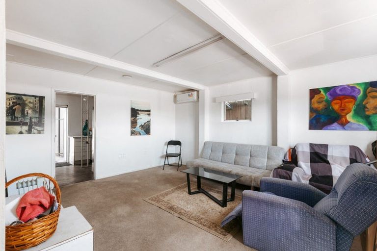 Photo of property in 590 Maunganui Road, Mount Maunganui, 3116