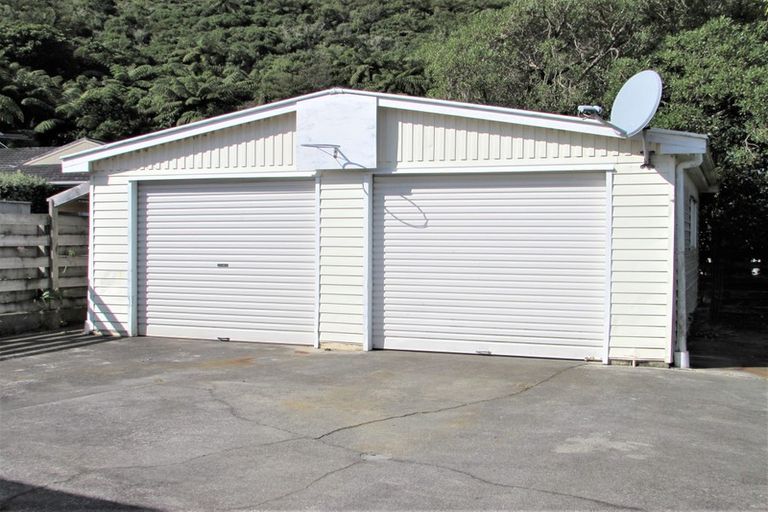 Photo of property in 176 Major Drive, Kelson, Lower Hutt, 5010