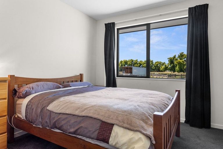 Photo of property in 33 Langes Road, Marshland, Christchurch, 8051