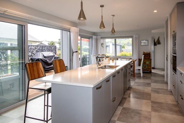 Photo of property in 41 Longreach Drive, Cooks Beach, Whitianga, 3591