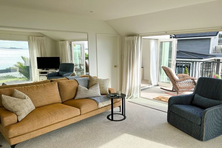 Photo of property in 256 Main Road, Moncks Bay, Christchurch, 8081