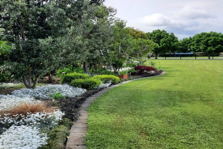 Photo of property in 24 Saint Laurent Way, Ohau, 5570