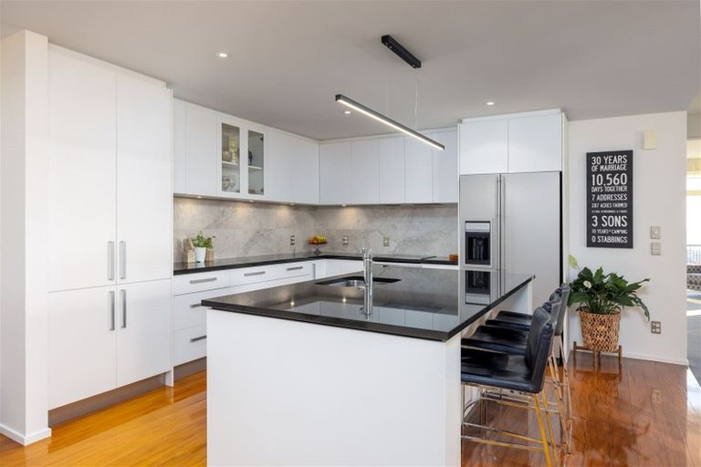 Photo of property in 7 Swanton Drive, Huntsbury, Christchurch, 8022