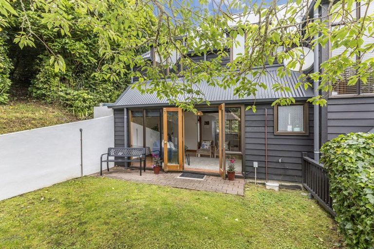 Photo of property in 50 Amapur Drive, Khandallah, Wellington, 6035