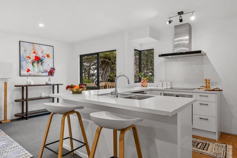 Photo of property in 46a Don Buck Road, Massey, Auckland, 0614