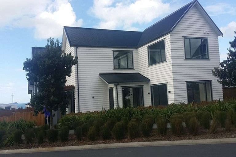 Photo of property in 47a Caldera Drive, Long Bay, Auckland, 0630