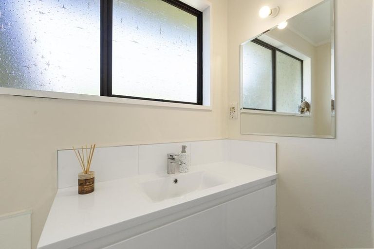 Photo of property in 48 Chaucer Street, Leamington, Cambridge, 3432