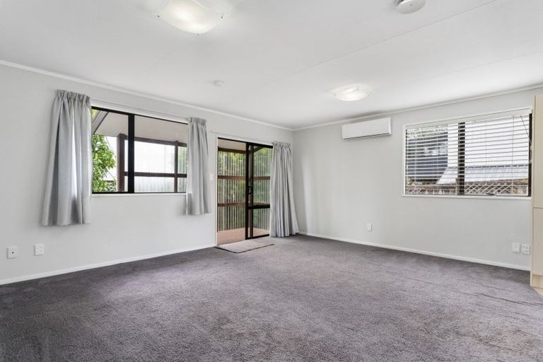 Photo of property in 15a Ruahine Street, Roslyn, Palmerston North, 4414
