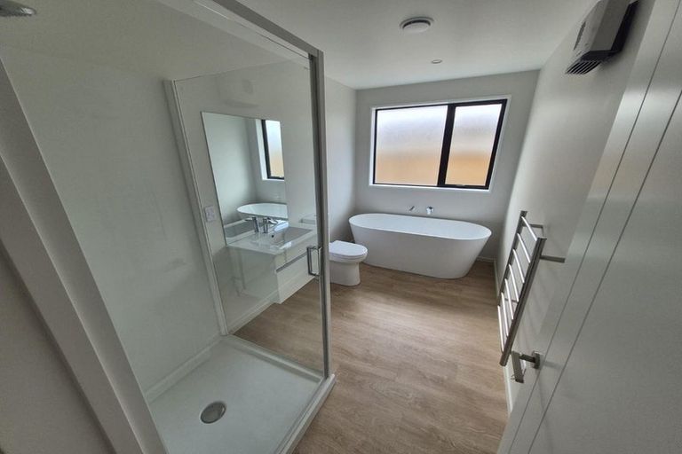 Photo of property in 30 Harry Manship Crescent, Halswell, Christchurch, 8025