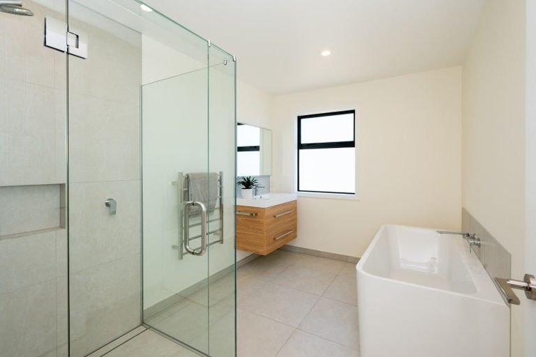 Photo of property in 64 Durham Drive, Havelock North, 4130