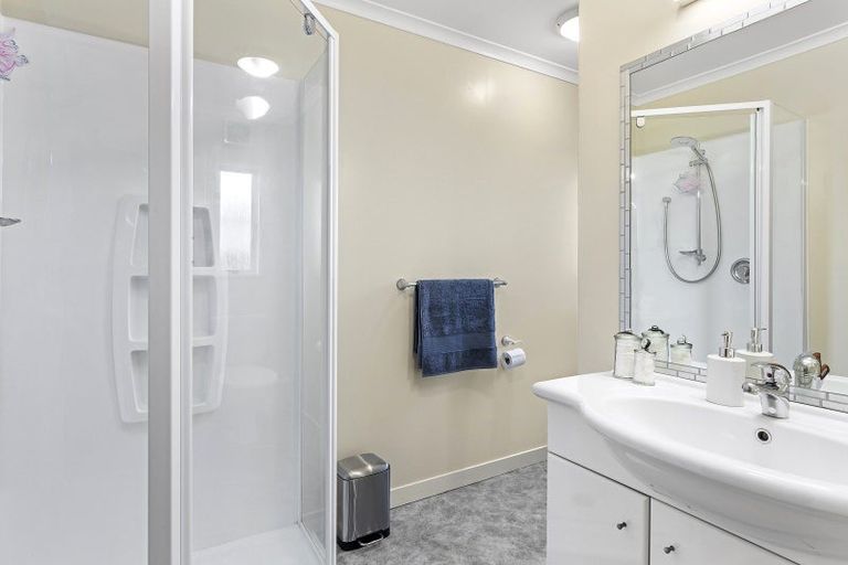 Photo of property in 22 John Witton Drive, Crofton Downs, Wellington, 6035