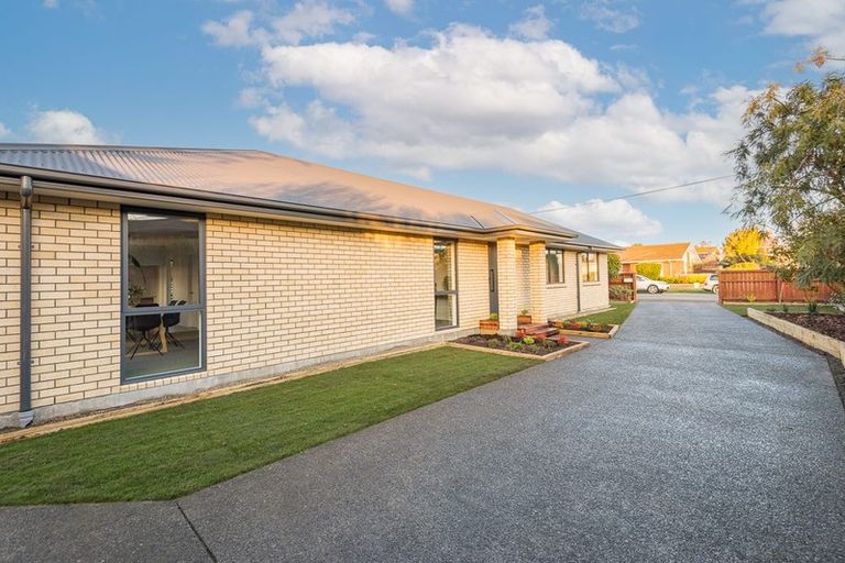 Photo of property in 61 Veitches Road, Casebrook, Christchurch, 8051