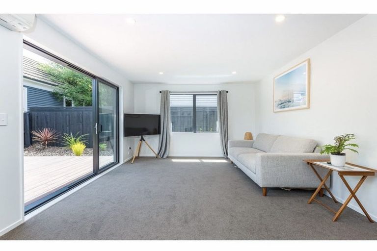 Photo of property in 258a Edgeware Road, Edgeware, Christchurch, 8013