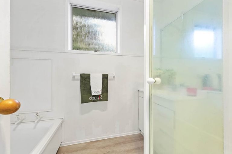 Photo of property in 9 Dianne Louise Drive, Half Moon Bay, Auckland, 2012