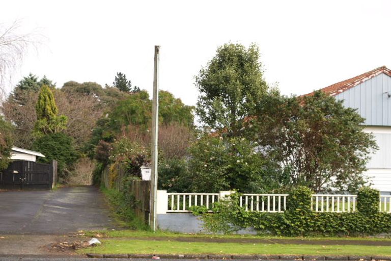 Photo of property in 19 Earlsworth Road, Mangere East, Auckland, 2024