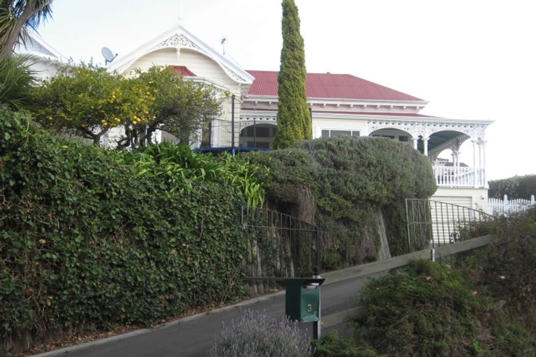 Photo of property in 3 Seapoint Road, Bluff Hill, Napier, 4110