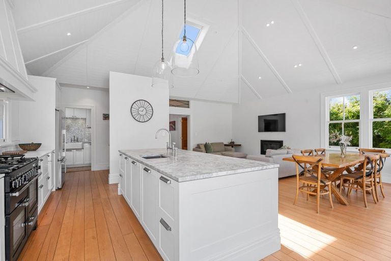 Photo of property in 58 Albert Road, Devonport, Auckland, 0624