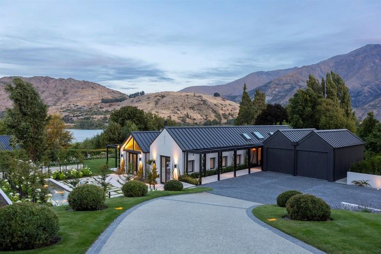 Photo of property in 8 Marshall Avenue, Lake Hayes, Queenstown, 9371