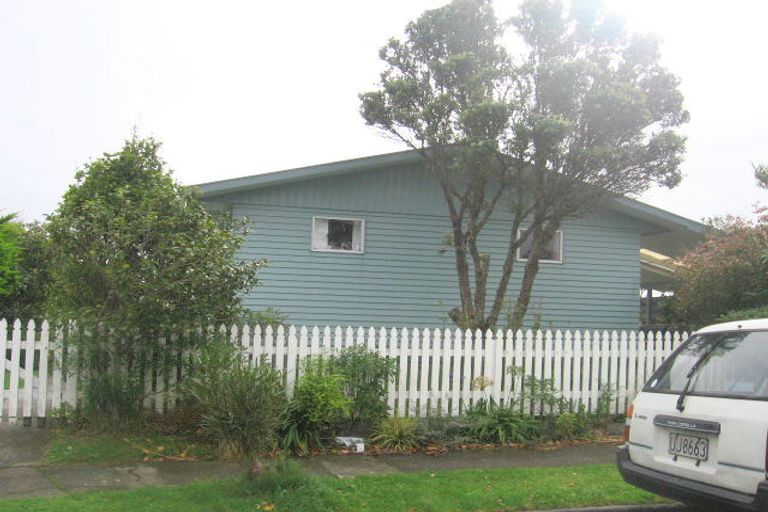 Photo of property in 9 Idaho Place, Ascot Park, Porirua, 5024