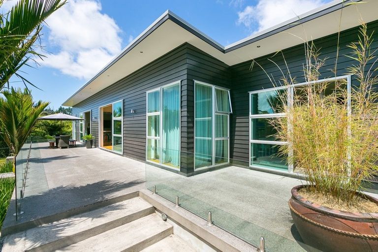 Photo of property in 22 Patterson Road, Hurworth, New Plymouth, 4371