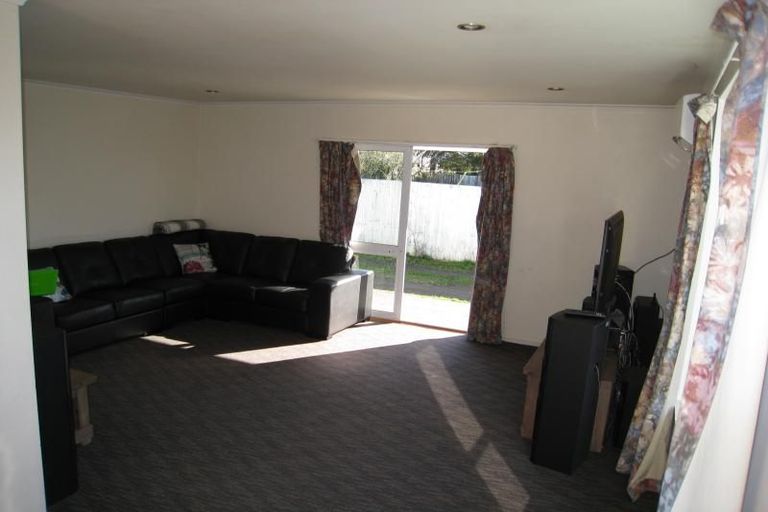 Photo of property in 2/37 Santa Rosa Avenue, Halswell, Christchurch, 8025