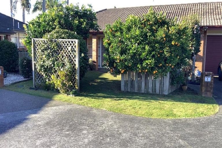 Photo of property in 2/17 Youngs Road, Papakura, 2110