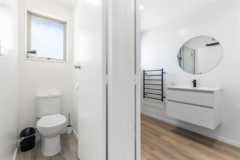 Photo of property in 112a Withells Road, Avonhead, Christchurch, 8042