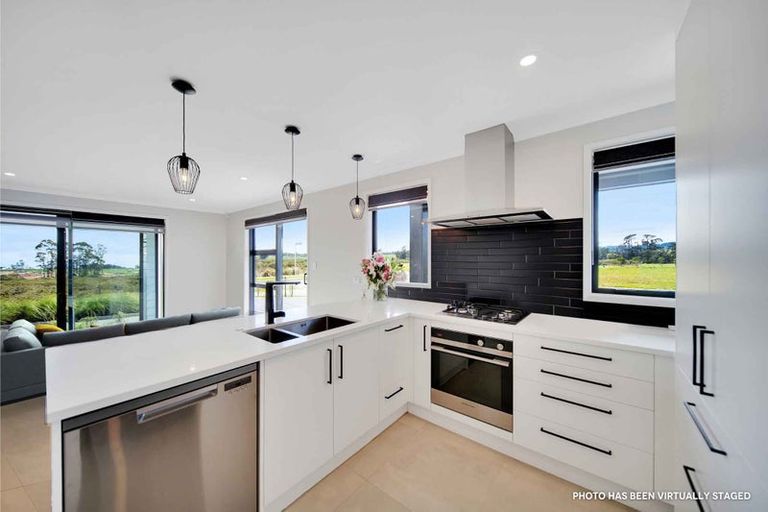 Photo of property in 18a Foreshore Lane, Karaka, Papakura, 2113