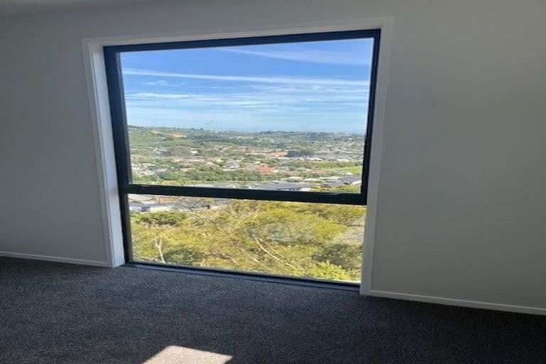 Photo of property in 24 Camber Drive, Whitby, Porirua, 5024