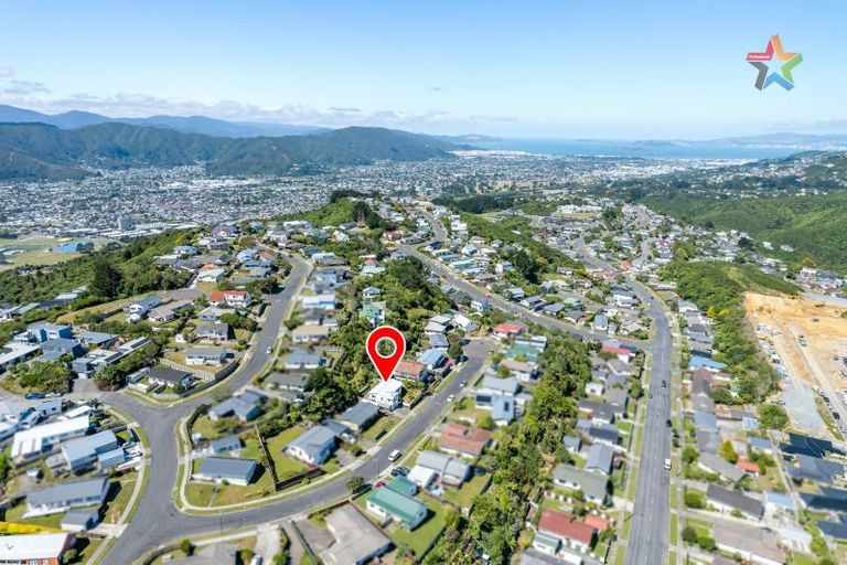 Photo of property in 4 Tarras Grove, Kelson, Lower Hutt, 5010
