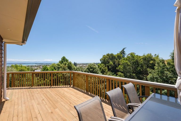 Photo of property in 17 Clairmont Heights, Stoke, Nelson, 7011