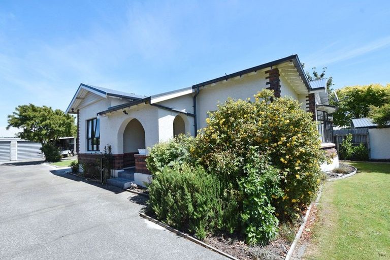 Photo of property in 11 Robertson Street, Richmond, Invercargill, 9810