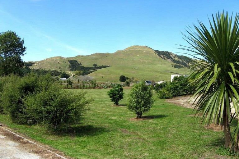 Photo of property in 20 Rangiuia Road, Tolaga Bay, 4077