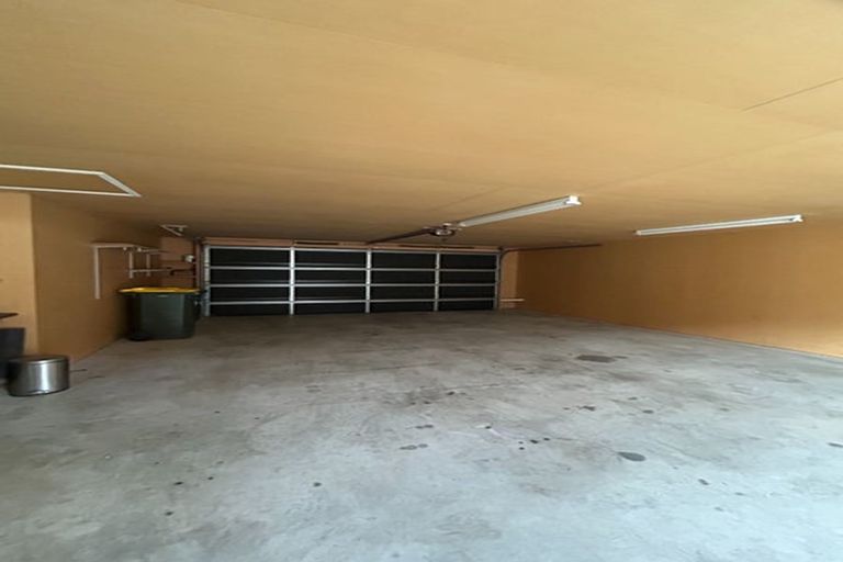 Photo of property in 24 Old Station Avenue, Wanaka, 9305