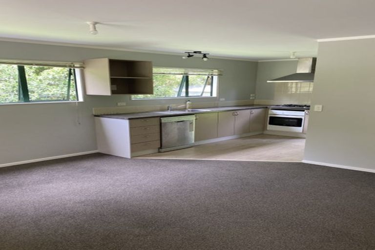 Photo of property in 960 Moonshine Road, Judgeford, Porirua, 5381