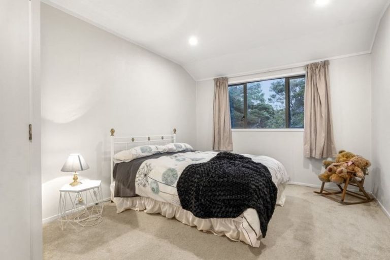 Photo of property in 14 David Beattie Place, Chatswood, Auckland, 0626