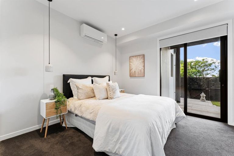 Photo of property in 30 Caroline Heights, Omaha, 0986