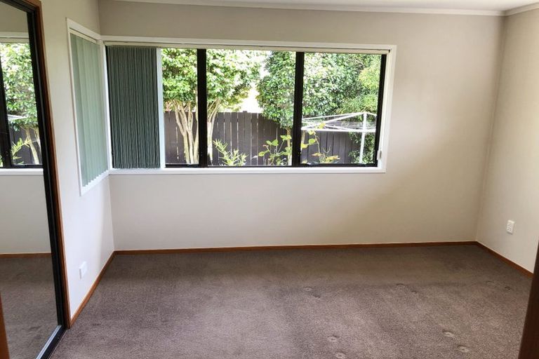 Photo of property in 2/8 Eastridge Court, Northpark, Auckland, 2013