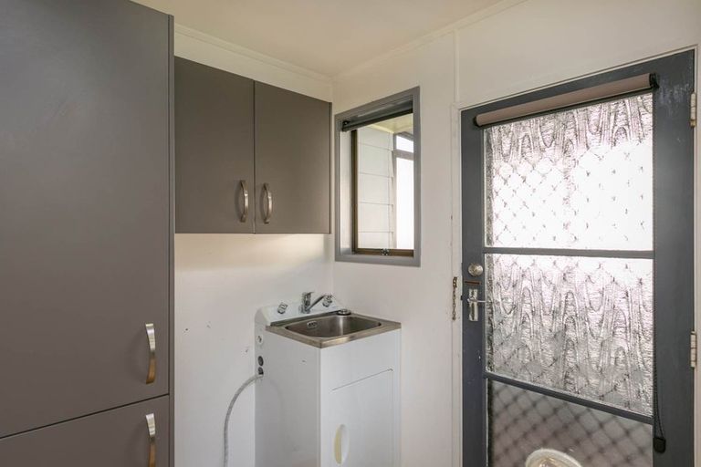 Photo of property in 69 Powrie Street, Glenfield, Auckland, 0629