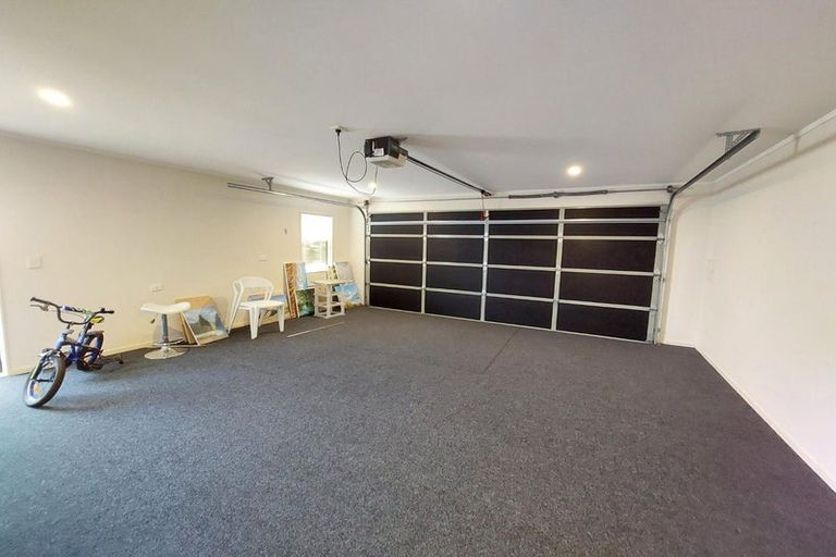 Photo of property in 17a Drake Street, Howick, Auckland, 2014