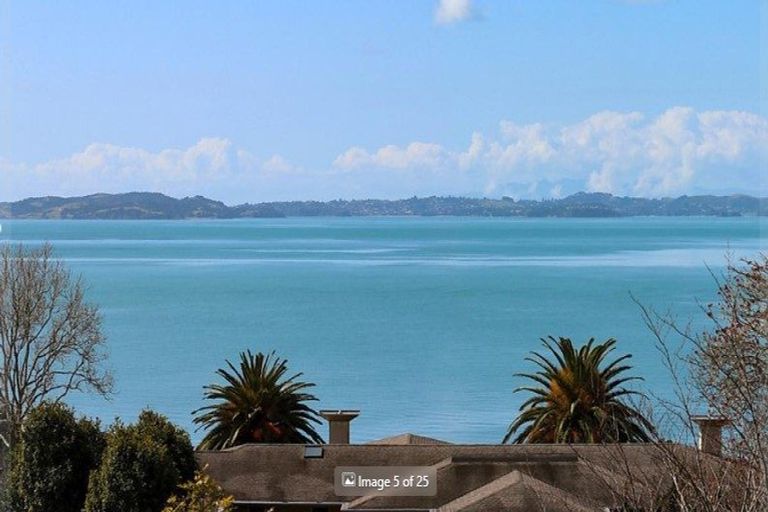 Photo of property in 1a Burford Place, Mellons Bay, Auckland, 2014