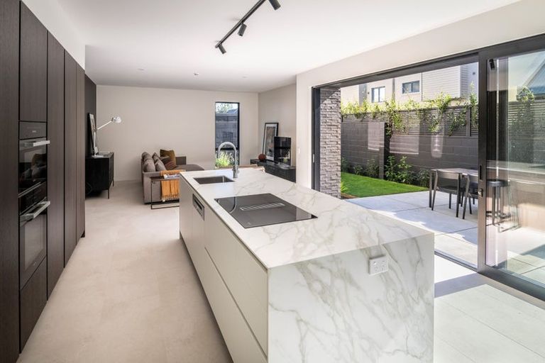 Photo of property in 12 Rhodes Street, Merivale, Christchurch, 8014