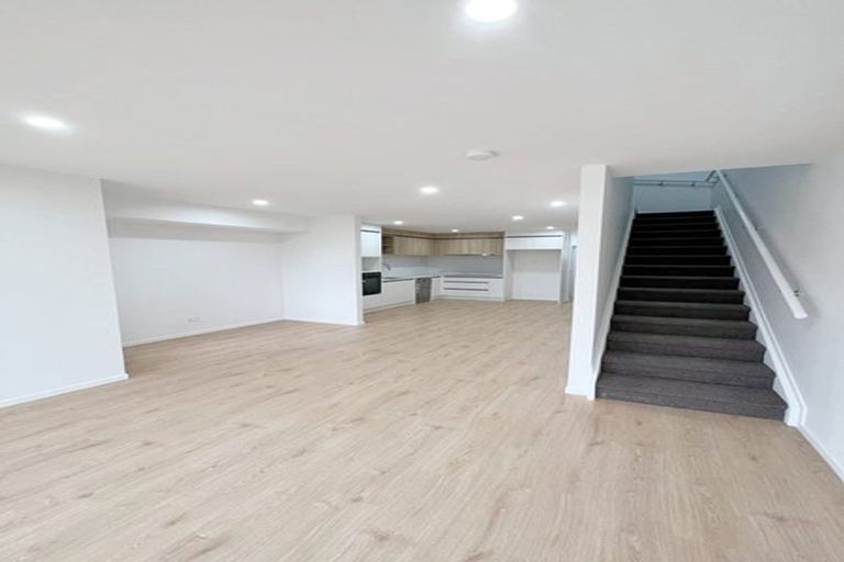 Photo of property in 34 Sinton Road, Hobsonville, Auckland, 0618