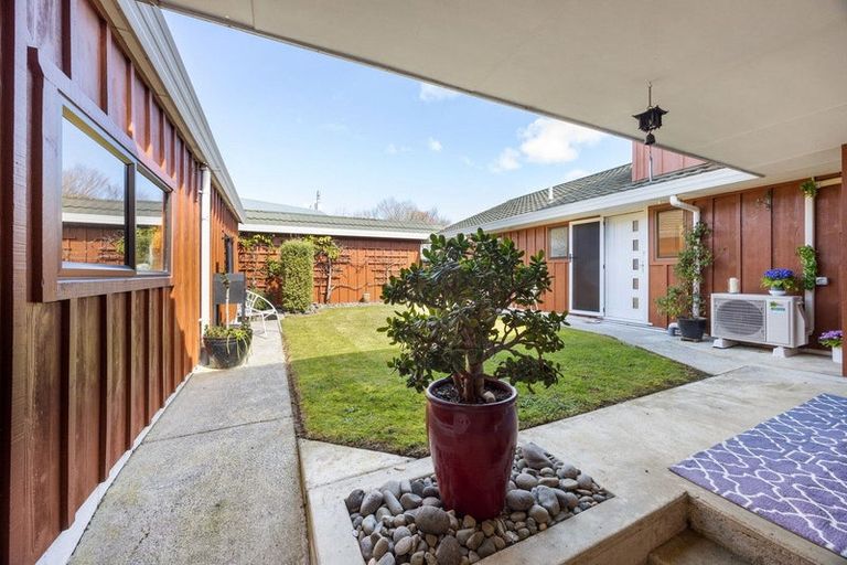 Photo of property in 2 Byron Street, Leamington, Cambridge, 3432