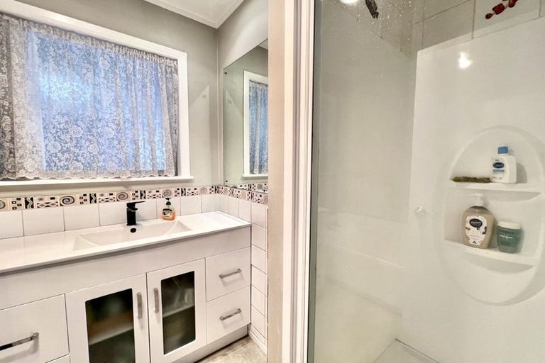 Photo of property in 9 Alf Walker Place, Papakura, 2110