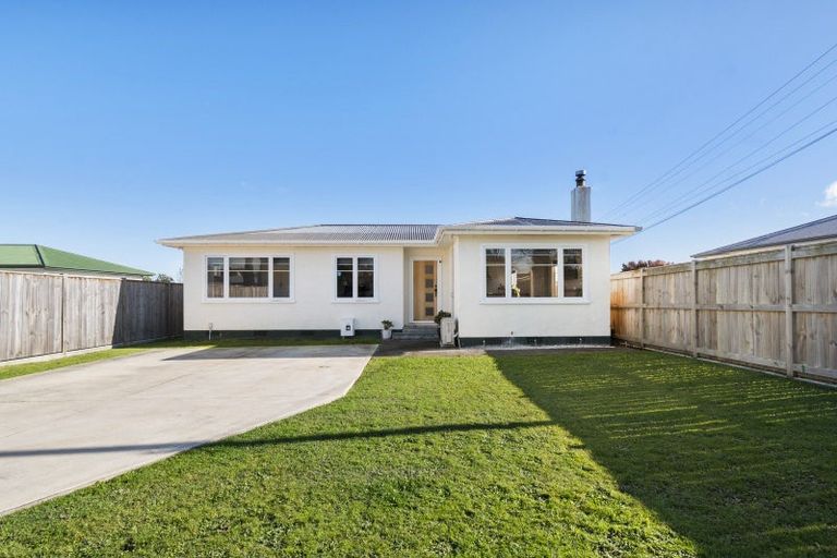 Photo of property in 24 Pharazyn Street, Feilding, 4702